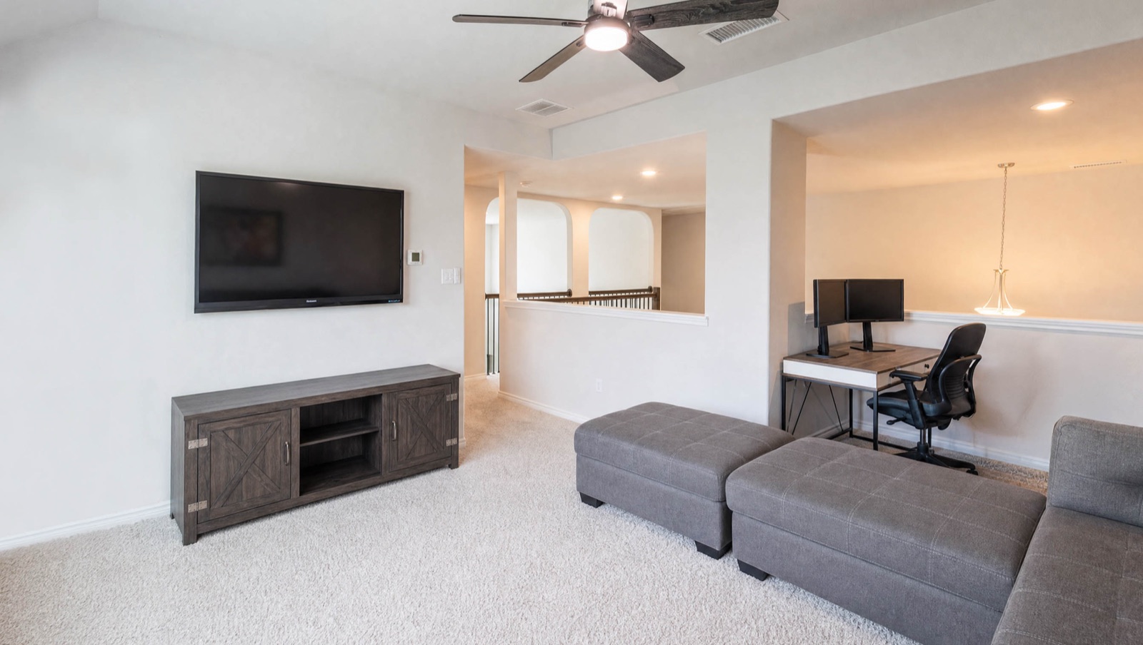 Real Estate Photo 4