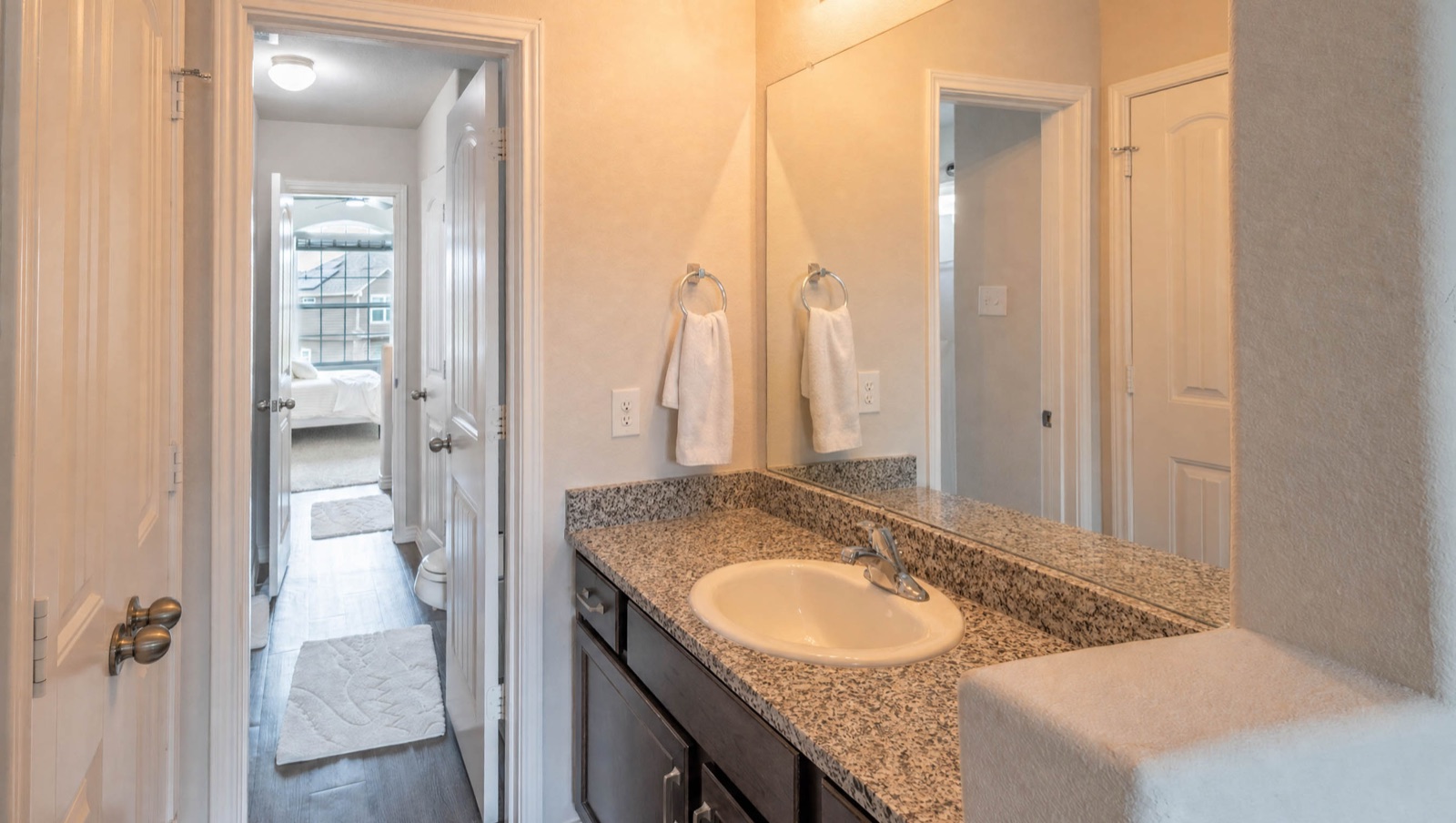 Real Estate Photo 16
